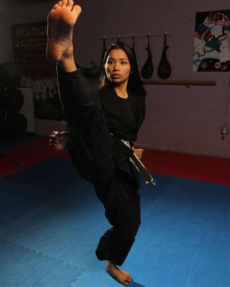 Pin By James Colwell On Indomitable Spirits Women Karate Female Martial Artists Martial Arts