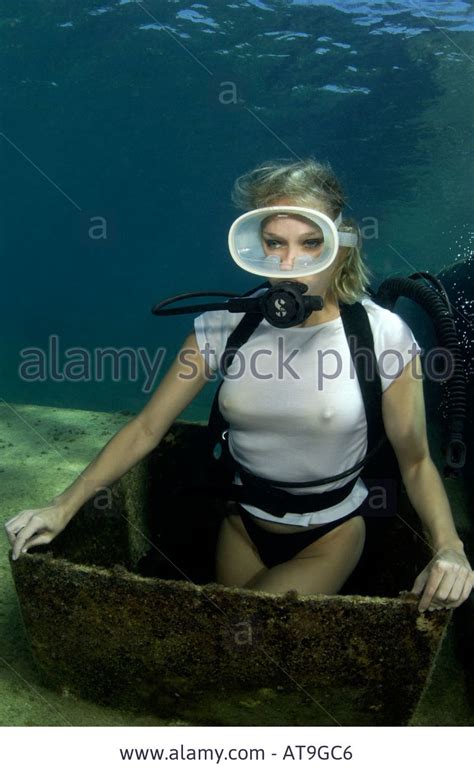 Woman Scuba Diver In Jacqueline Bisset Like Pose On Shipwreck Scuba Girl Wetsuit Scuba