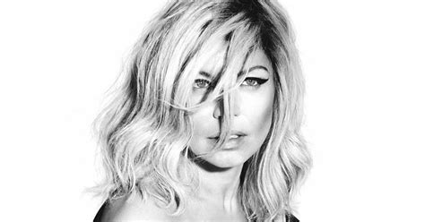 Fergie Poses Nude On Instagram Hints At New Music Cbs San Francisco