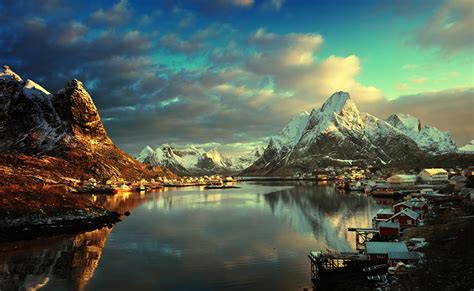 Tapeta Na Pulpit Lofoty Norwegia Wieś Zima Góra Pejzaż Zatoki