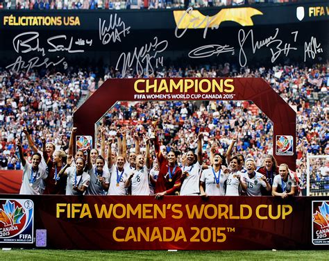 Usa Womens Soccer Team Autographed 2015 World Cup Celebration 16x20 Photo