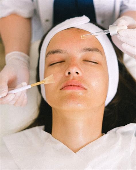 What Is A Hydration Facial Your Ultimate Guide To This Skin Care Treatment