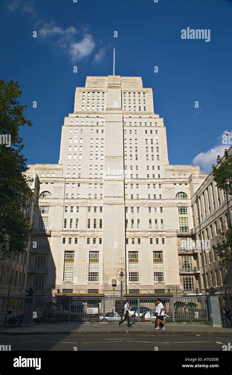 University Of London Senate House Stock Photo Alamy