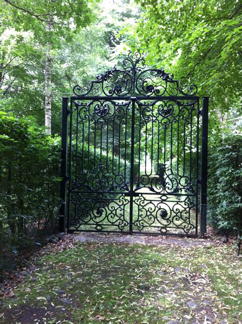An Entrance Gate At Bowhill House Near Selkirk Garden Gate Design
