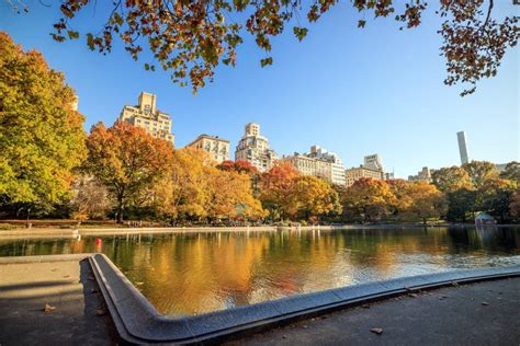 Central Park In Autumn Stock Image Image Of Cityscape 67600913
