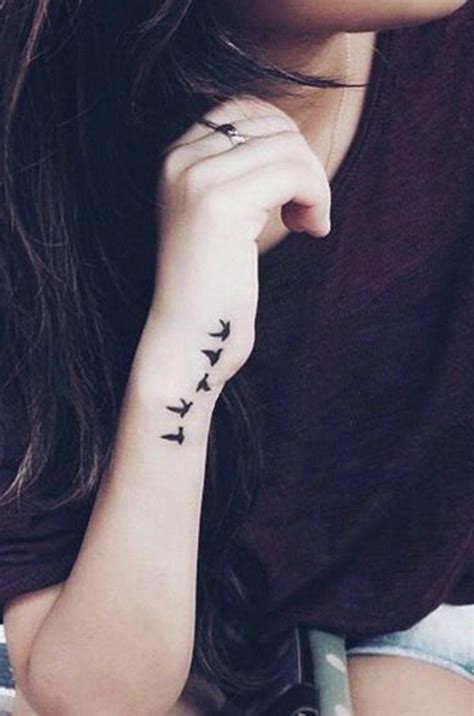 Chenoa Flying Bird Sparrow Silhouette Temporary Tattoo