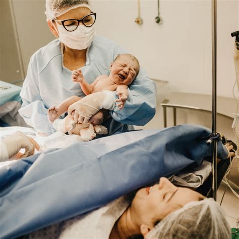 What I Wish I Knew About Emergency C Section The Everymom