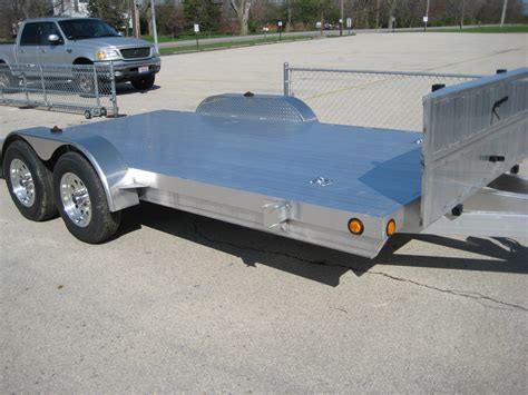 Our huge collection of car trailers will allow you to find the best open deck or full deck car trailer to meet your needs, and you'll bring it home at a price that you'll be happy paying. Aluminum Car Hauler - CHA Series - Open - RNR Trailers