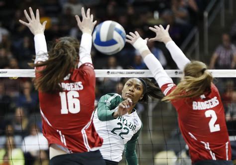 Ncaa Womens Volleyball Championship Wisconsin Upsets Baylor Stanford