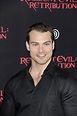 Shawn Roberts | Biography and Filmography | 1984