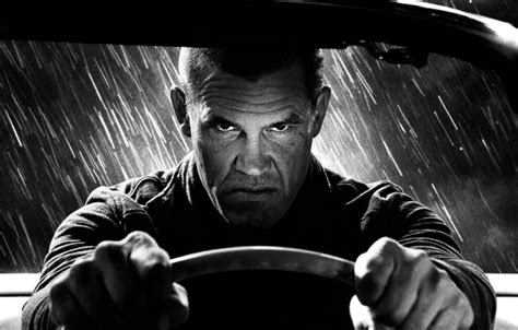 First Sin City A Dame To Kill For Trailer Previews Some New Players Midroad Movie Review