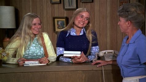 watch the brady bunch season 5 episode 12 the elopement full show on paramount plus