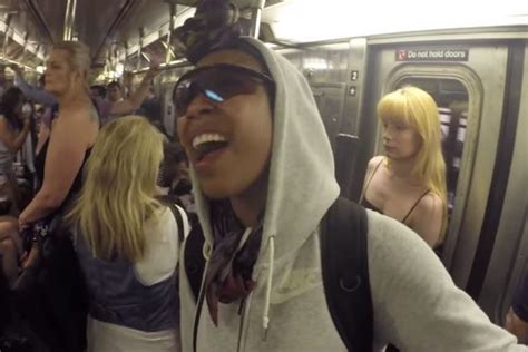 Watch The Moment Brandy Gets Completely Ignored When She Breaks Out Into Song On The Subway Ok
