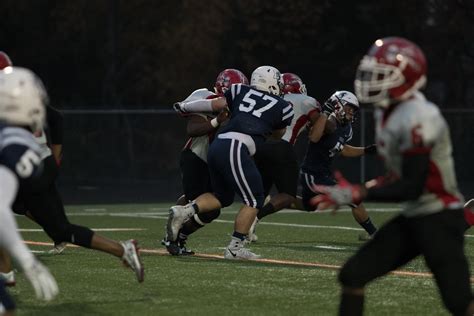 Lyon Football College Fb171104159 The Lyon College Football Team