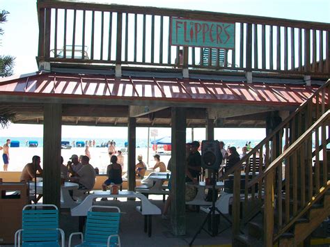 Flipper's Beach Bar — Florida Beach Bar