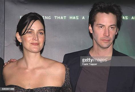 The Matrix Revolutions Press Conference With Keanu Reeves Carrie Anne Moss Photos And Premium