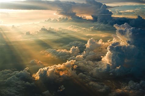 Sunlight Shining Through The Clouds 2048x1365 Wallpapers