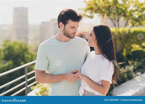 Photo Of Romantic Couple Boyfriend Girlfriend Hug Hold Hands Look Eyes