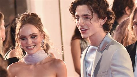 Timoth E Chalamet Feels Embarrassed By Those Viral Kissing Photos