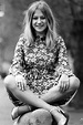 30 Stunning Vintage Photos of a Young Helen Mirren From the 1960s and ...