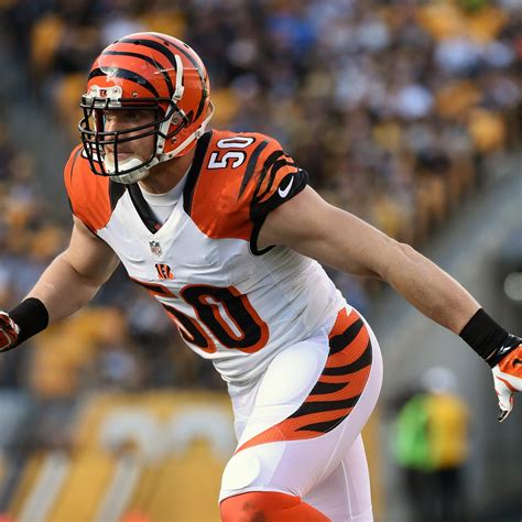 Aj Hawk To Falcons Latest Contract Details Comments And Reaction