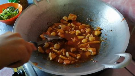 Braised claypot yee mee (claypot noodles) recipe: Sizzling Yee Mee (Part II) - YouTube