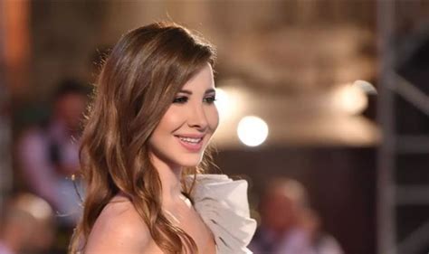 شاهد نانسى عجرم بعد إصابتها فى سطو مسلح على منزلها صورة