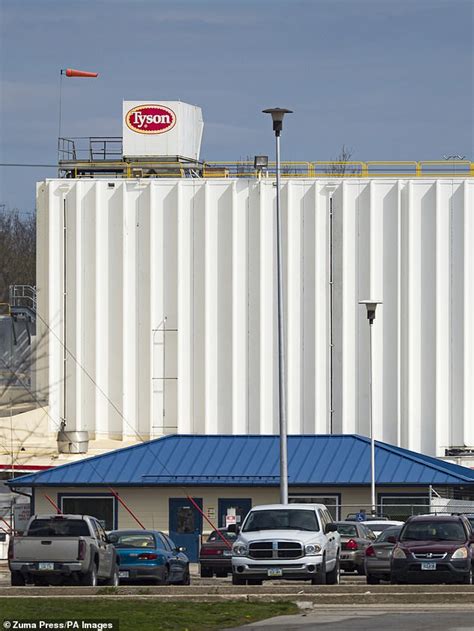 Tyson Reopens Largest Us Pork Plant In Iowa Two Weeks After It Was