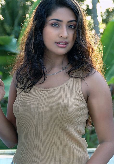 Hottest Tamil Actresses Pictures Gallery ~ Hollywood Celebrities In Bikini