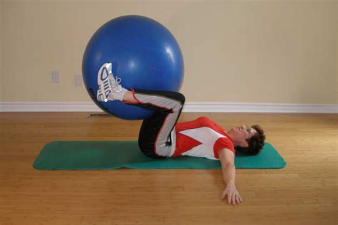 Hip Crunches With The Exercise Ball