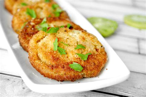 Drain on a plate lined with paper towel. Easy Fried Green Tomatoes - Killing Thyme