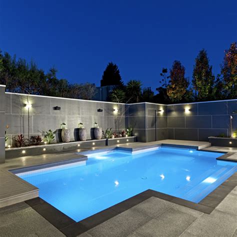 Whenever you are planning to have a pool in your area, you will typically have to use it for the project although you might think that you will only need a little sand to do this, you might be surprised to find out exactly how much sand you need for your pool. How much water do I need? - Aqua-Duck Water Transport