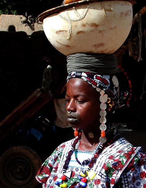 Africa Fulani Fulafulbe Woman Making Her Way To The Market In