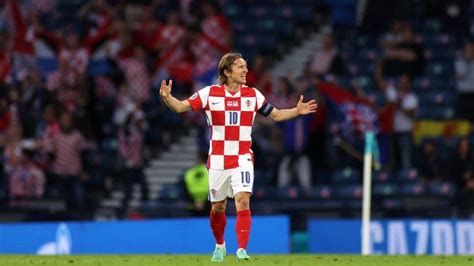 Euro 2020 Record Breaking Luka Modric Leads Croatia Into Last 16