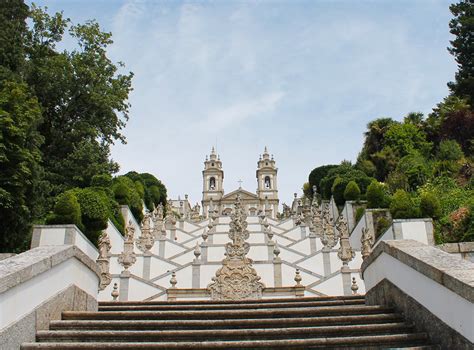 To be honest, we decided to visit braga and guimarães for one reason: Braga & Guimarães Historic Tour - Lima Valley Tours