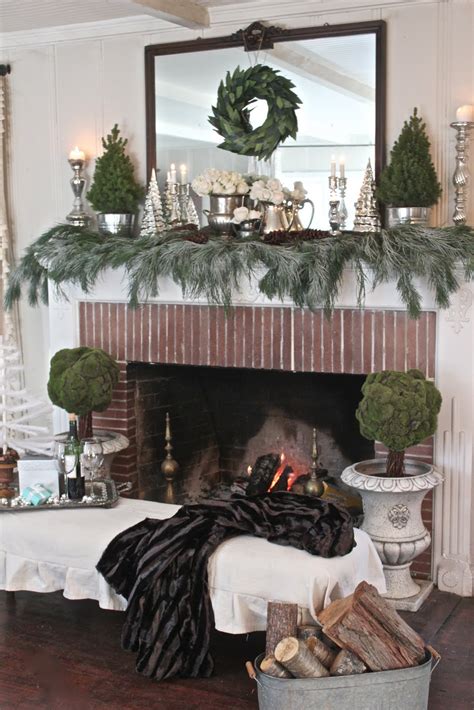 A Simple Holiday Mantel French Country Cottage