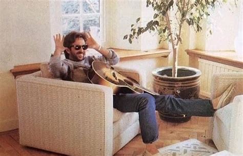 Recliner Chair Lounge Chair Eric Clapton Bassinet Furniture Home Decor Cream Beautiful