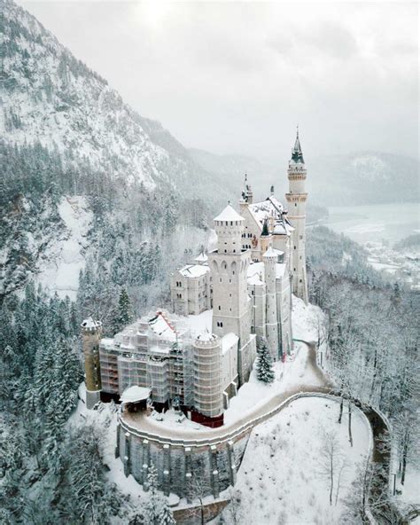 A Guide To Visiting Neuschwanstein Castle In Germany Find Us Lost