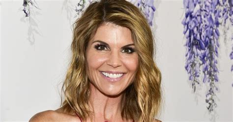 lori loughlin to plead guilty in college admissions scandal will serve 2 months in prison