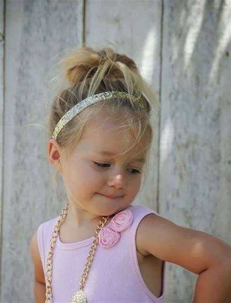 If you are anything like me, then here are hairstyles for girls, that are not only simple yet chicky. 54 Cute Hairstyles for Little Girls - Mothers Should ...