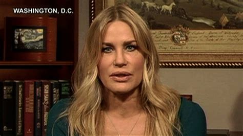 “we Need To Push Him” Actress Daryl Hannah Arrested While Urging Obama