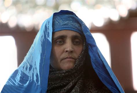 Pakistan Deports National Geographics Iconic ‘afghan Girl The