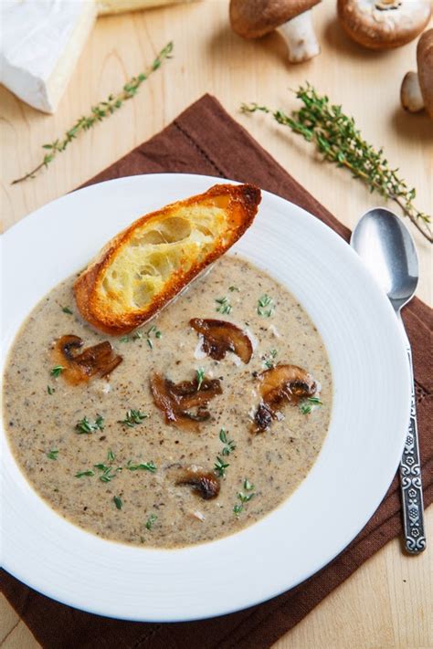Add the mushrooms, shallots, and lemon juice and cook 4 minutes, stirring constantly. Creamy Roasted Mushroom and Brie Soup on Closet Cooking