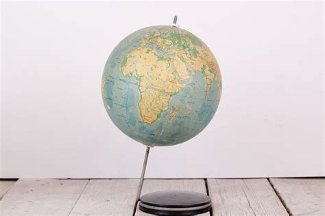 Globe 70s Vintage Globe World Globe Old Desk Globe Earth | Etsy | Vintage globe, World globe 