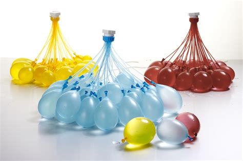 This Water Balloon Battle Threatens To Soak Everybody Wsj