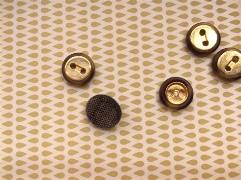 Tutorial Fabric Covered Buttons Fabric Covered Button Fabric Buttons