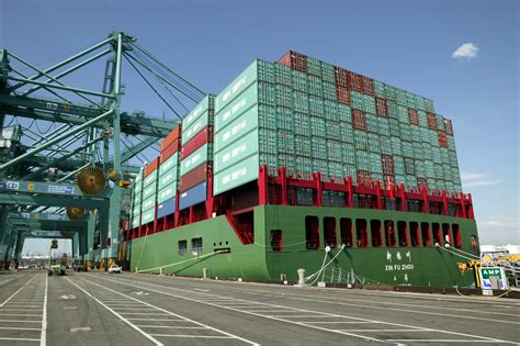 Port Of Los Angeles Sees Growing Container Traffic