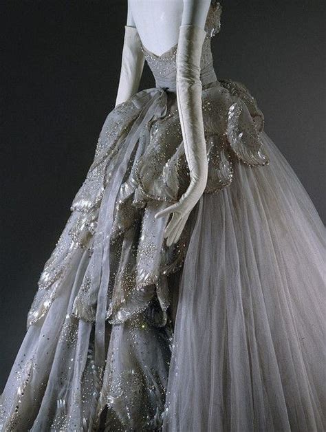 The Venus Dress From Christian Dior Haute Couture Fall 1949 Moda
