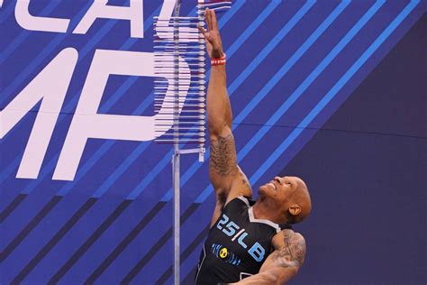 Unbelievable Witness The Jaw Dropping World Record Vertical Jump Noodls