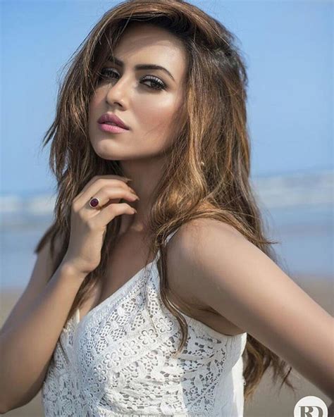 What Are Some Jaw Dropping Photos Of The Indian Actress Sana Khan Quora